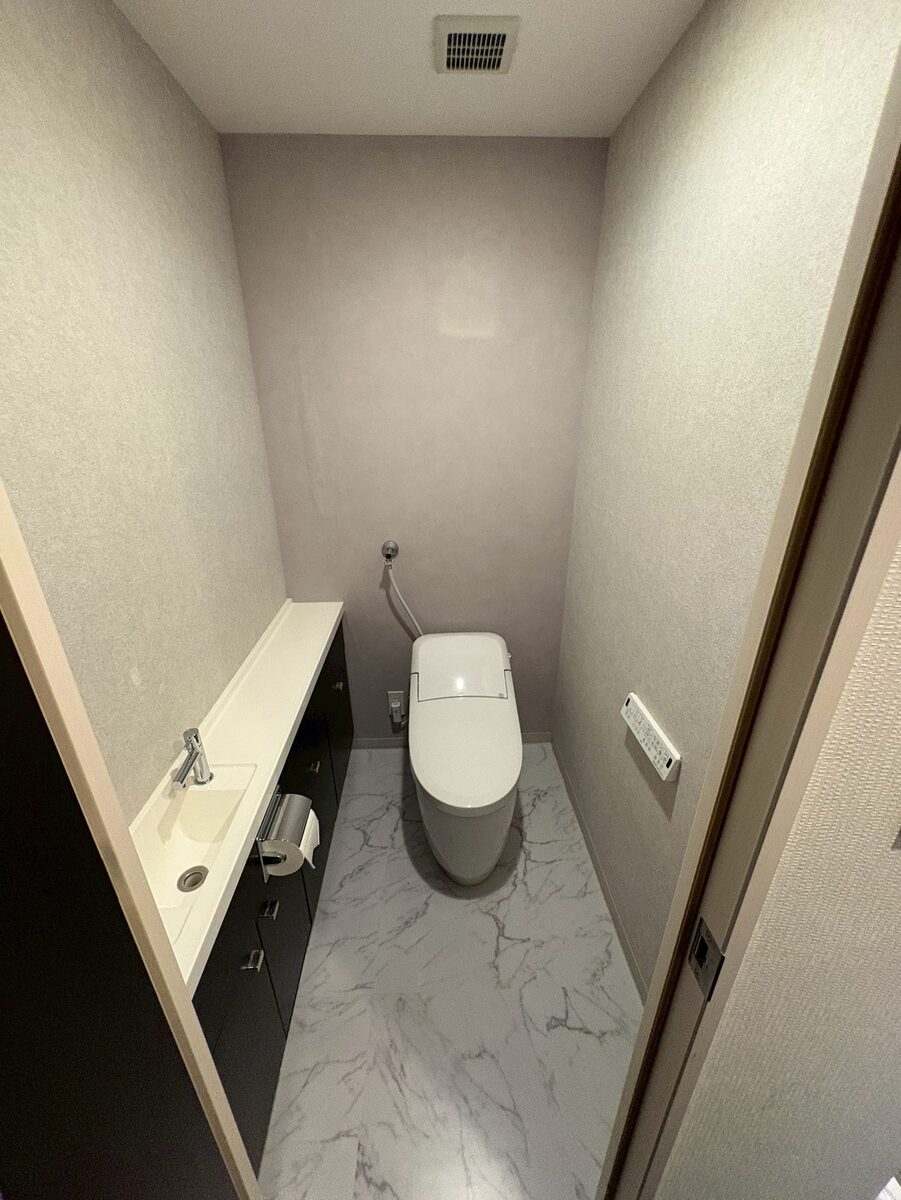 住宅トイレ 内装リフォーム